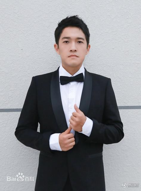 张博宇(Zhang Boyu)第16届电影表演艺术学会奖颁奖典礼性感图片图集