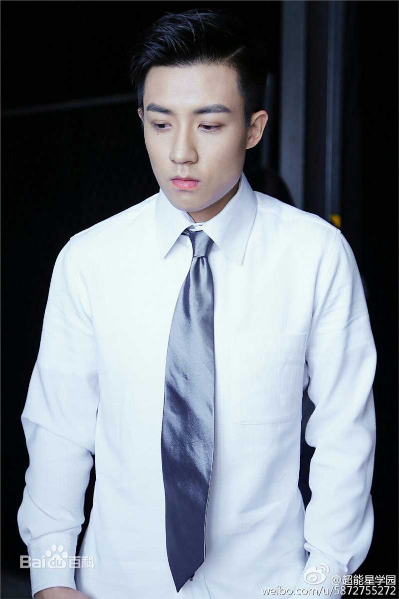 精选谷嘉诚(Jason Koo)在《超星星学园》苏格拉底中的图册