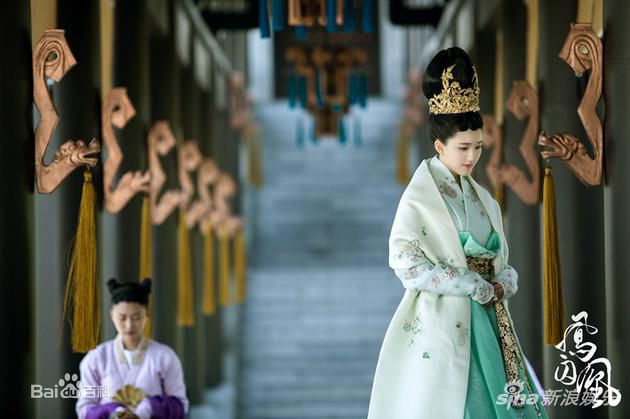 最新赵露思在《凤囚凰》中的壁纸