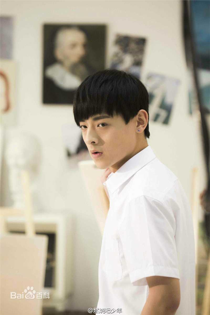 高清白澍在微电影《十八岁》中的图集