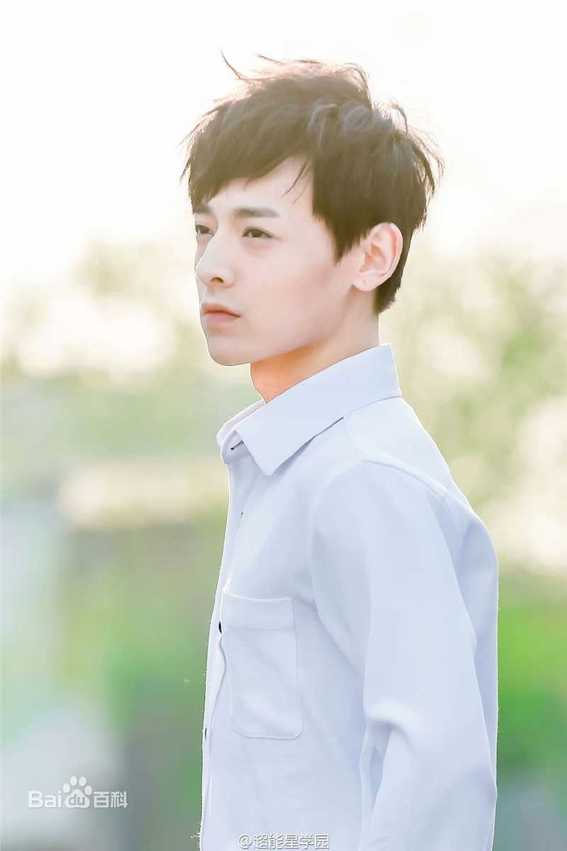 最优质白澍在《超星星学园》万适存中的相册