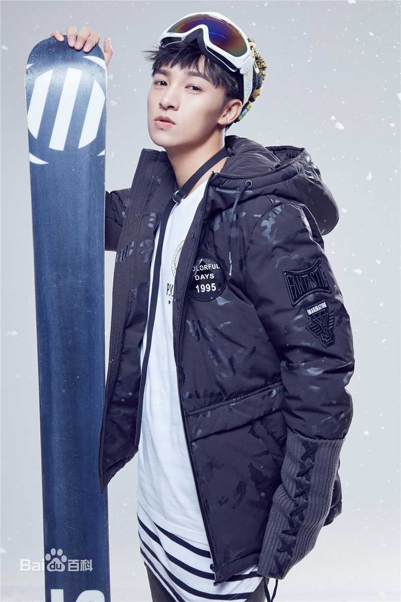 伍嘉成高清图集