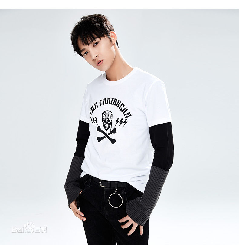 伍嘉成高清图集