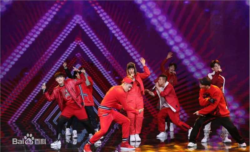 伍嘉成2018春晚倒计时壁纸壁纸