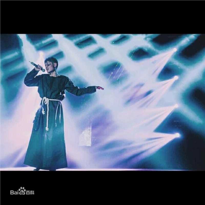 彭楚粤个人毕业演唱会素颜照相册