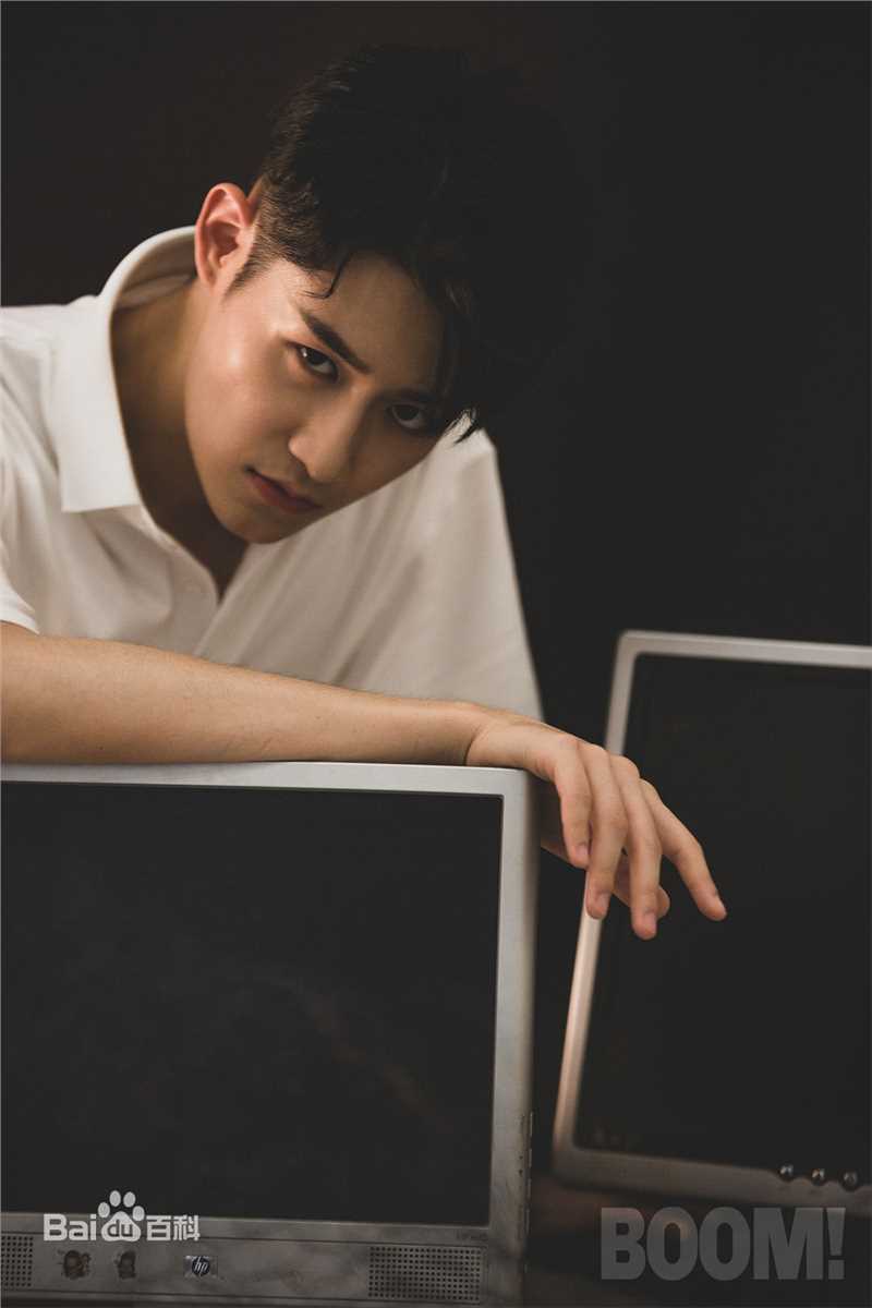 彭楚粤BOOM街拍图册