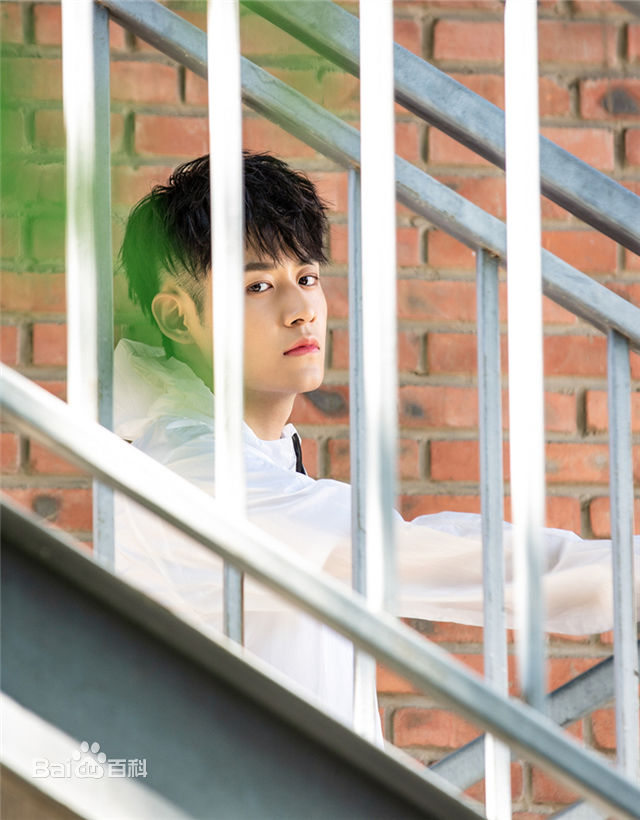 彭楚粤BOOM街拍图册