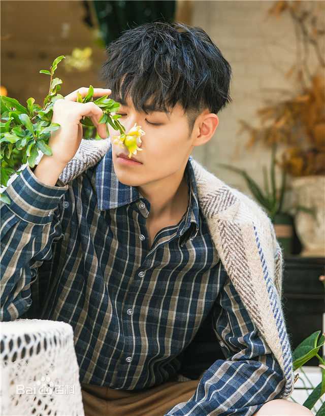 最优质彭楚粤生活照