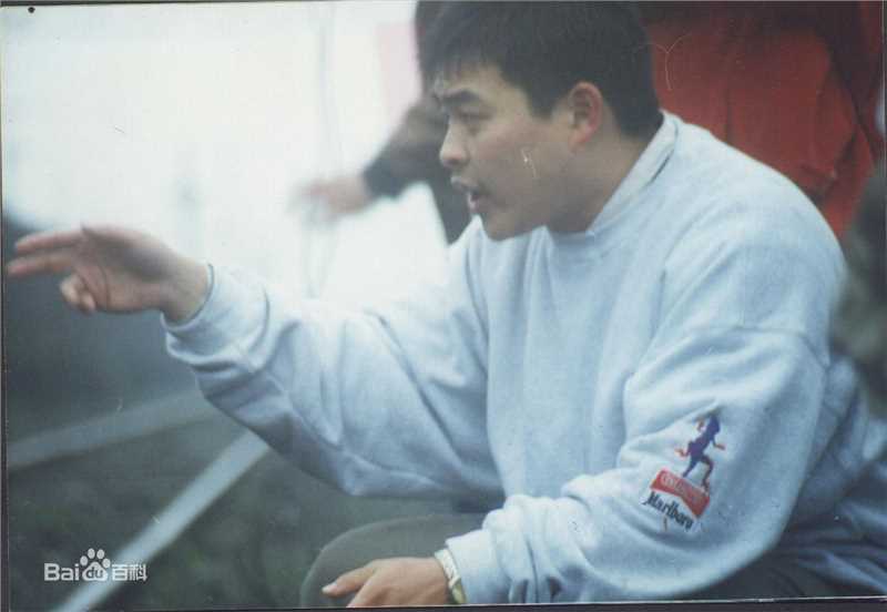 杨超工作照性感图片壁纸