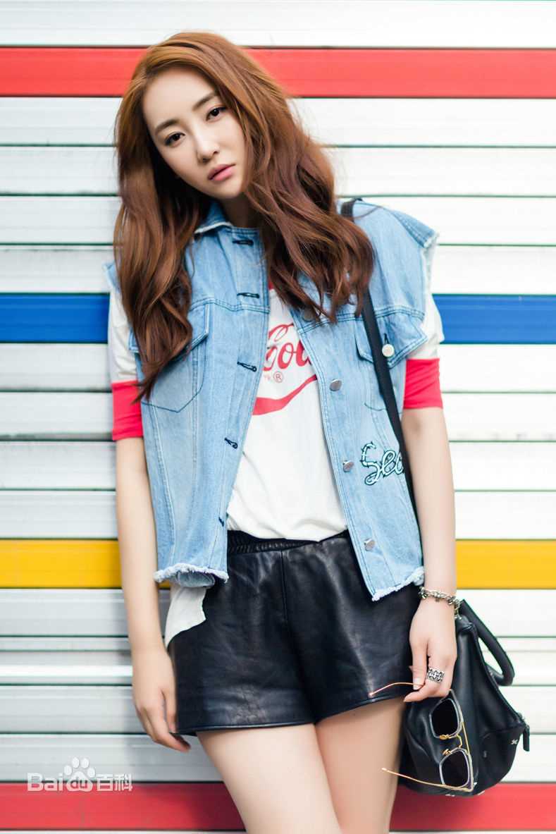 高姝瑶(Shu-Yao-gao)休闲风壁纸壁纸