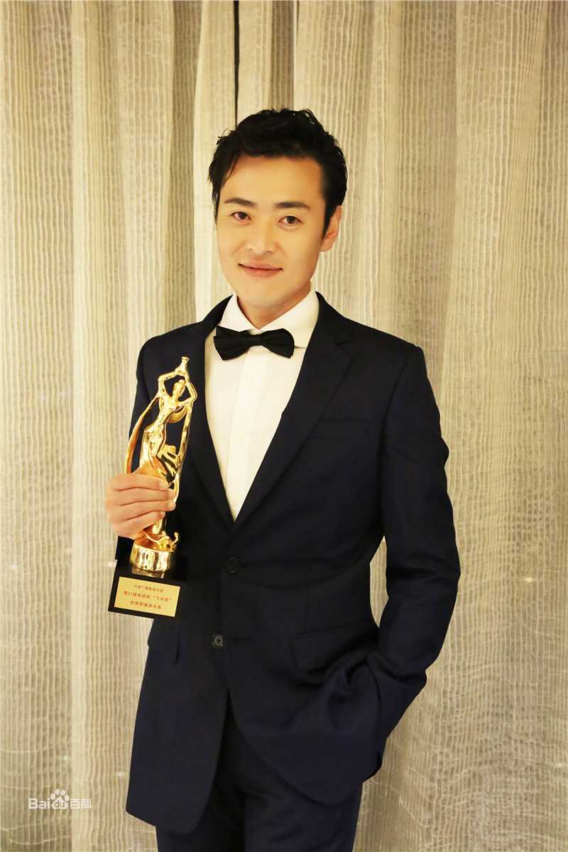 张桐“飞天奖”获奖生活照