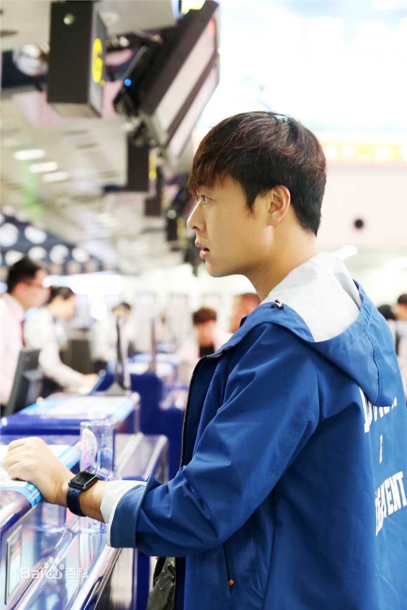 张桐机场街拍图册