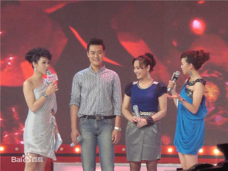 精选张桐在2009年《红槐花》首映礼中的图册