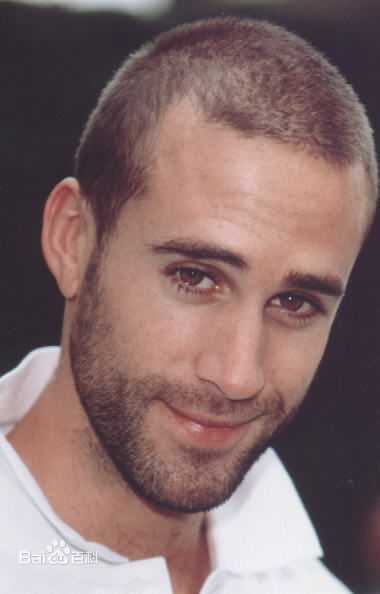 约瑟夫·费因斯(Joseph Fiennes)前后照片