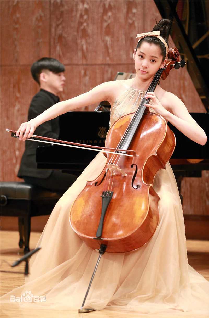 欧阳娜娜(Nana Ou-yang)娜娜独奏会图片图册