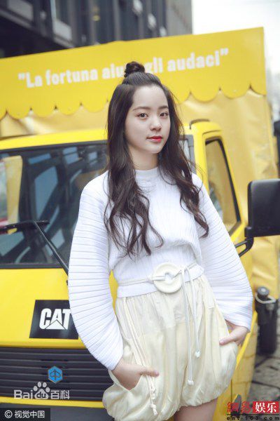 欧阳娜娜(Nana Ou-yang)米兰时装周图册