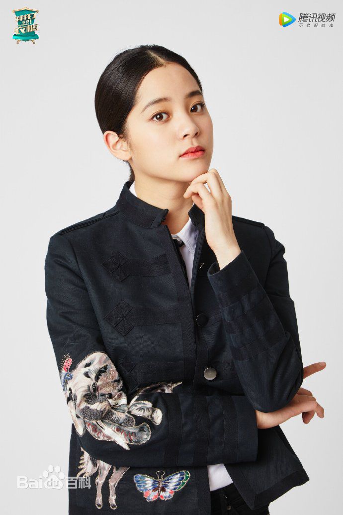 欧阳娜娜(Nana Ou-yang)拜托了衣橱壁纸壁纸