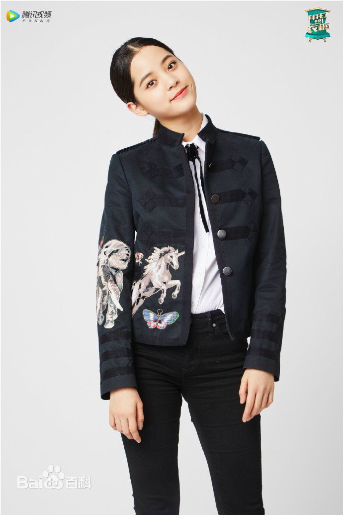 欧阳娜娜(Nana Ou-yang)拜托了衣橱壁纸壁纸