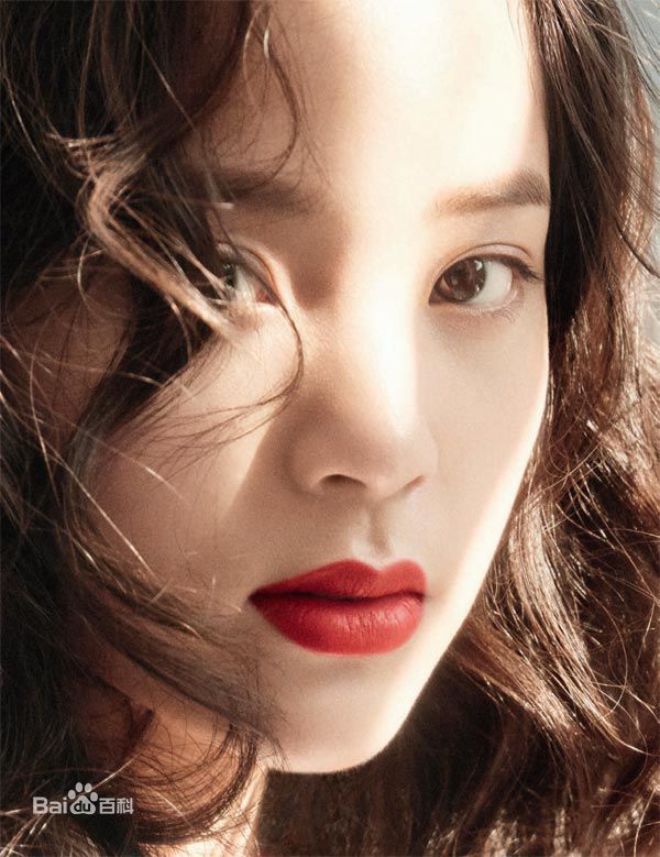 欧阳娜娜(Nana Ou-yang)时尚芭莎生活照相册