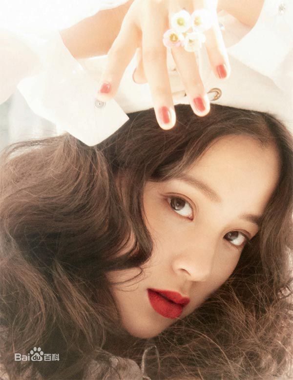 欧阳娜娜(Nana Ou-yang)时尚芭莎生活照相册