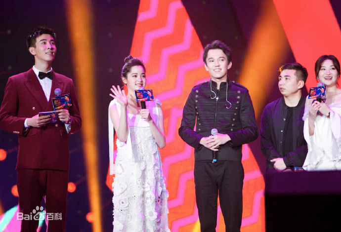 欧阳娜娜(Nana Ou-yang)第十七届音乐风云榜前后照片