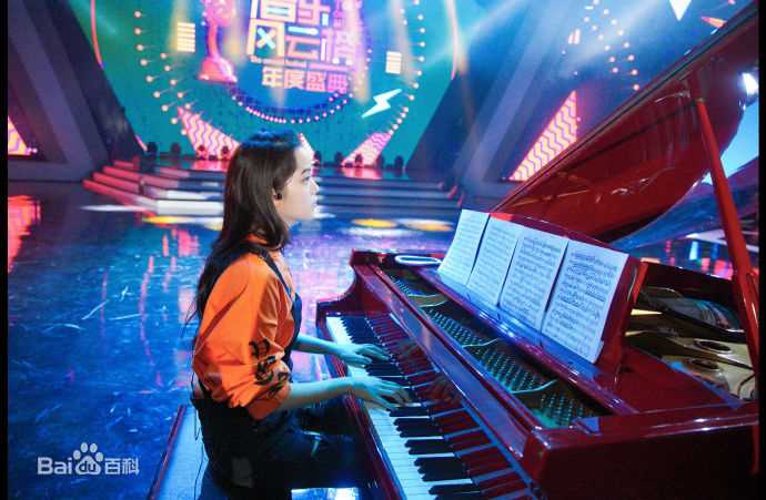 欧阳娜娜(Nana Ou-yang)第十七届音乐风云榜前后照片