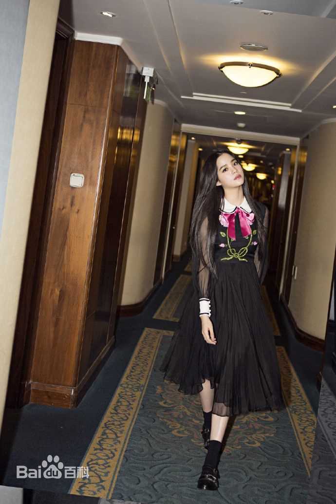 欧阳娜娜(Nana Ou-yang)网易娱乐跨界盛典生活照