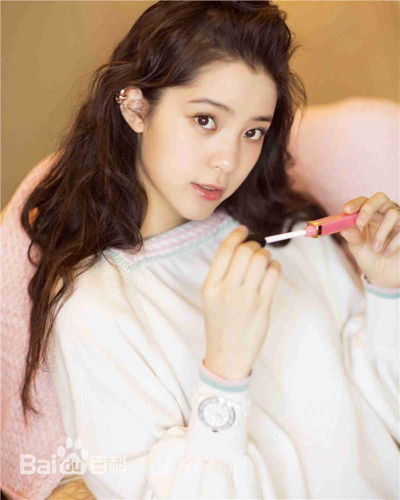 最新欧阳娜娜(Nana Ou-yang)性感图片