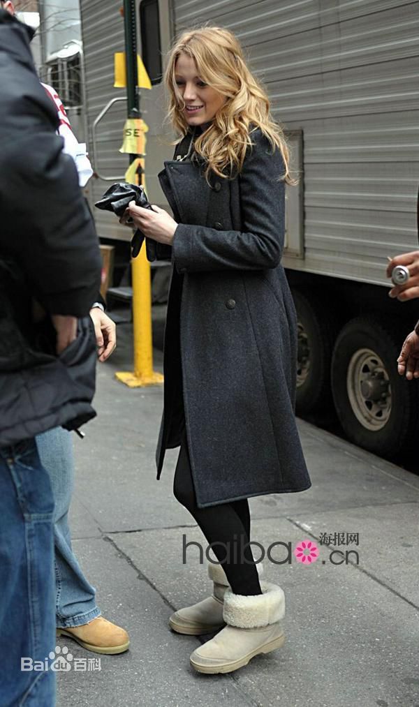 最新布莱克·莱弗利(Blake Christina Lively)在《绯闻女孩》中的壁纸