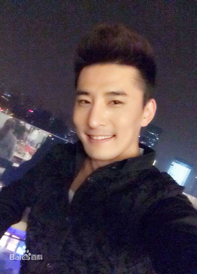 宫正楠(Daniel)生 活 照壁纸壁纸