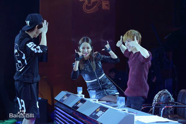 曾一竣前后照片