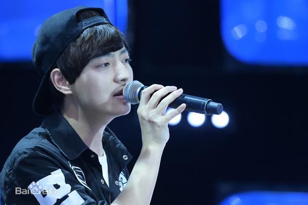 最优质曾一竣生活照