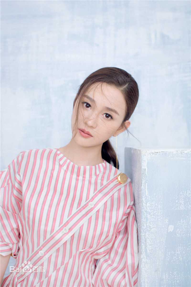 陈昱霖(Ruby)最新壁纸