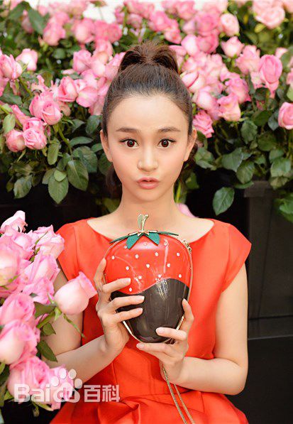 陈昱霖(Ruby)最新壁纸