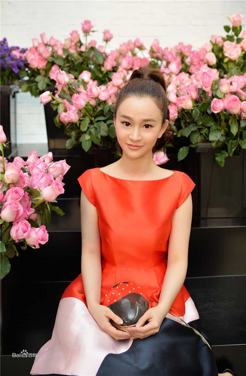 陈昱霖(Ruby)最新壁纸