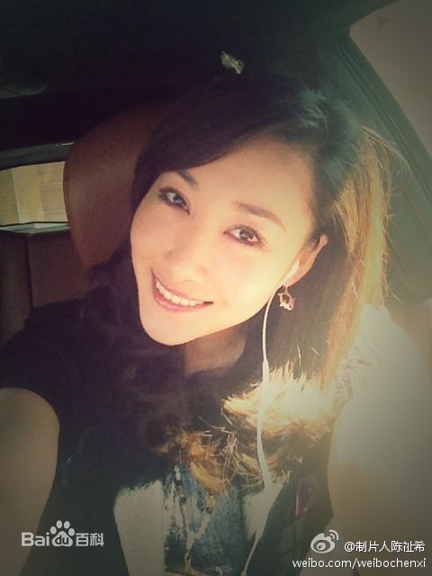 最新陈祉希性感图片
