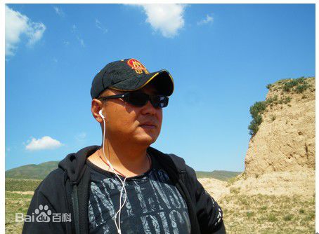 最全周伟素颜照