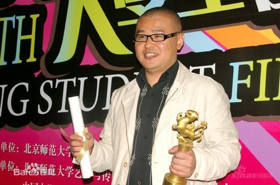 最全周伟素颜照