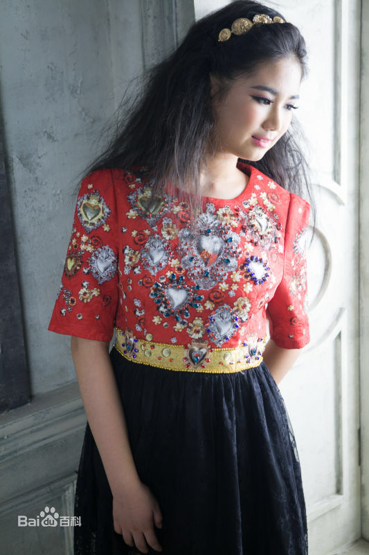 赵姝婷(Linda Zhao)概述图册前后照片