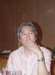 最新詹相持壁纸