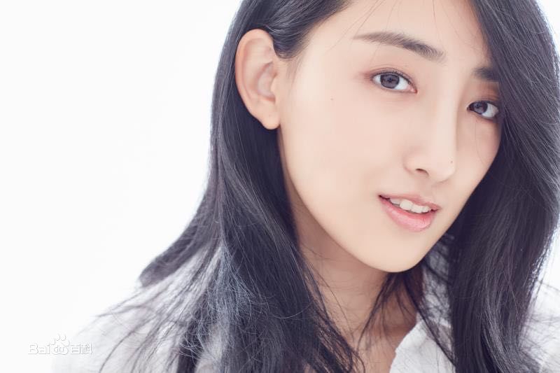 曲凌子最新壁纸