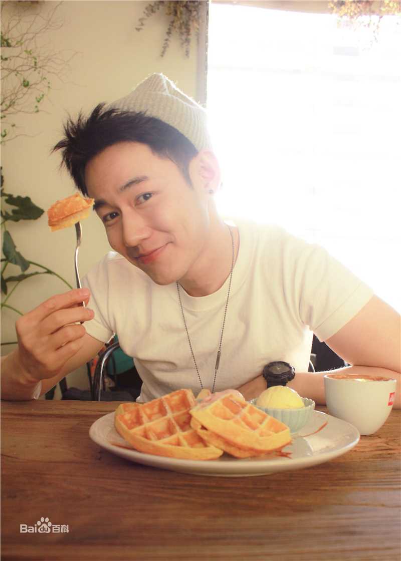 宣言(Yann)生活照生活照相册