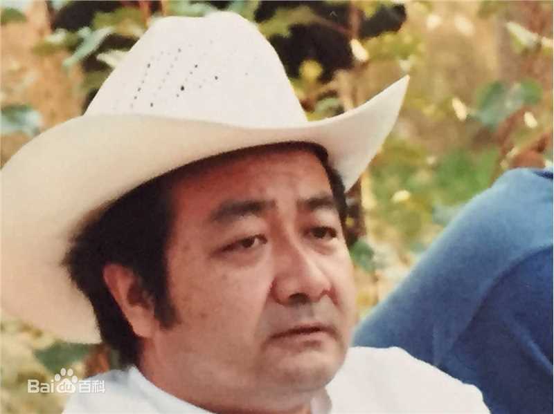 杨洪涛图册生活照