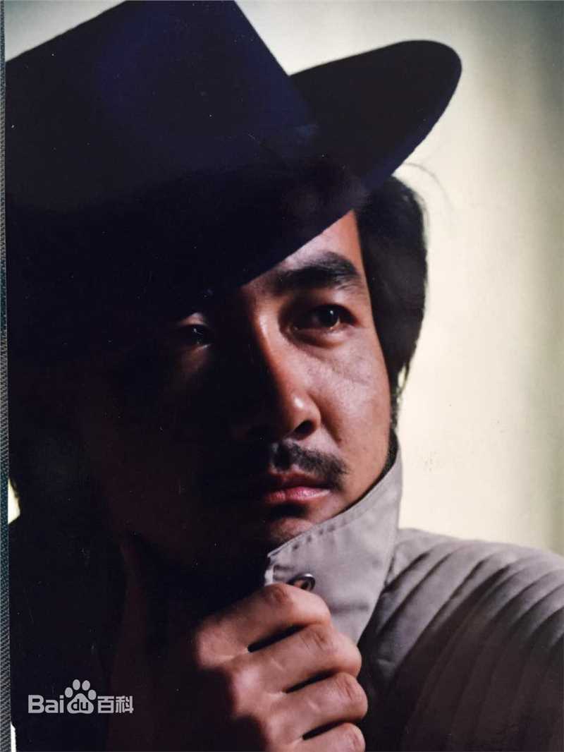 杨洪涛图册生活照