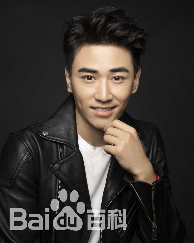 张超人前后照片