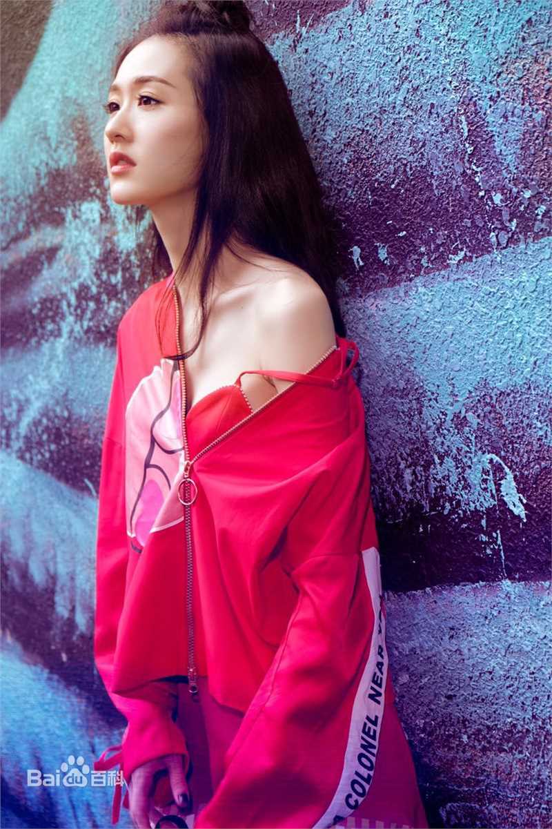 张雯个性随拍图片图集