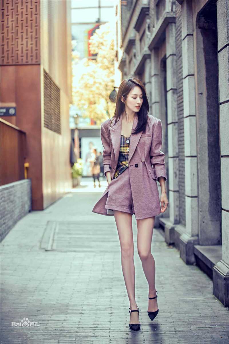 张雯出席活动图片图集