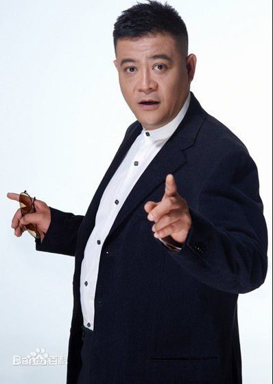 最新姜彤性感图片