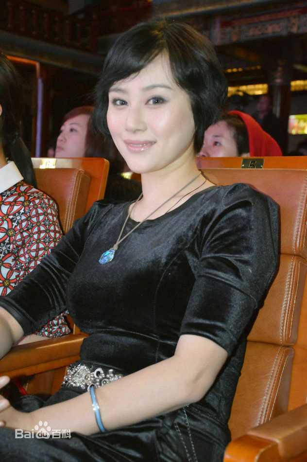 最全谢紫彬在《贤妻》开播发布会中的相册