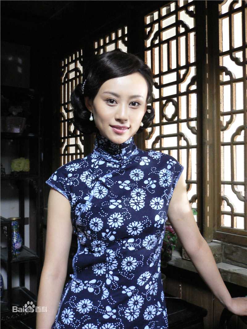 谢紫彬在《贤妻》饰演方翠萍中的